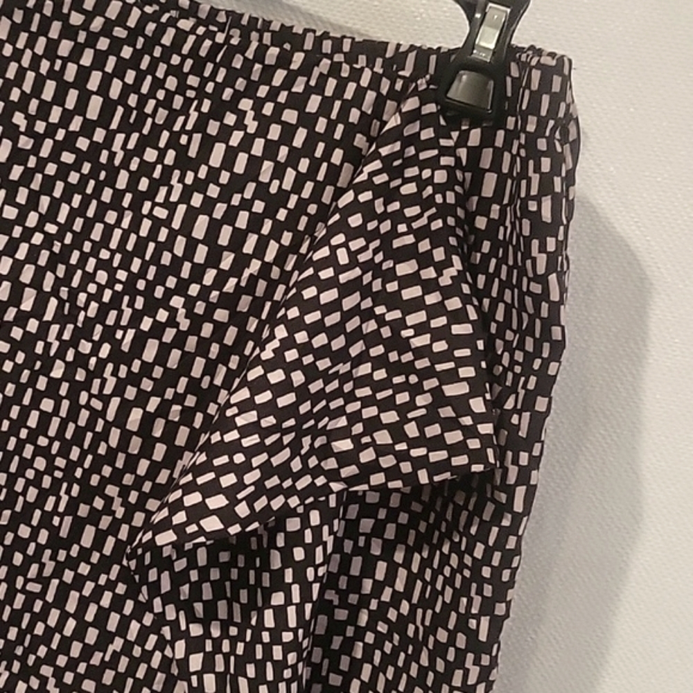 Vince Camuto Wrap skirt zip up Black & Beige size 4 - Picture 3 of 8
